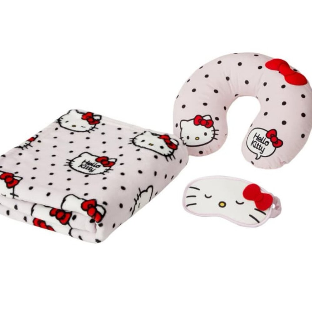 NEW Hello Kitty 3-Piece Travel Set